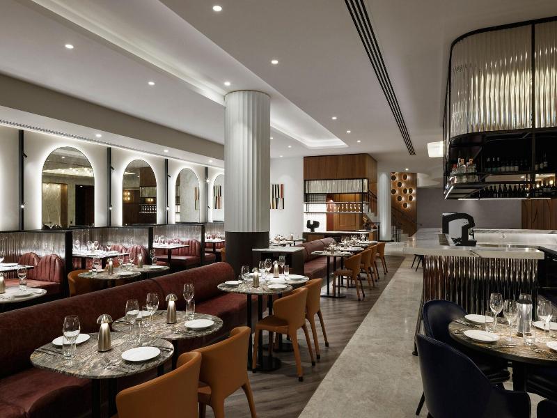 Le Meridien Melbourne image