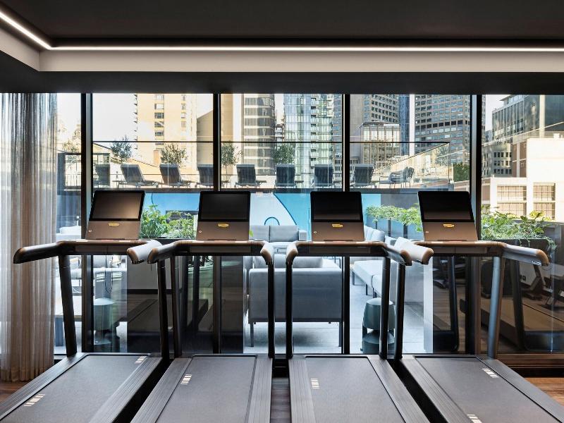 Le Meridien Melbourne image
