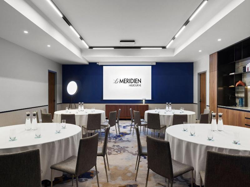 Le Meridien Melbourne image