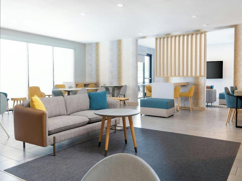 Towneplace Suites By Marriott Monrovia image