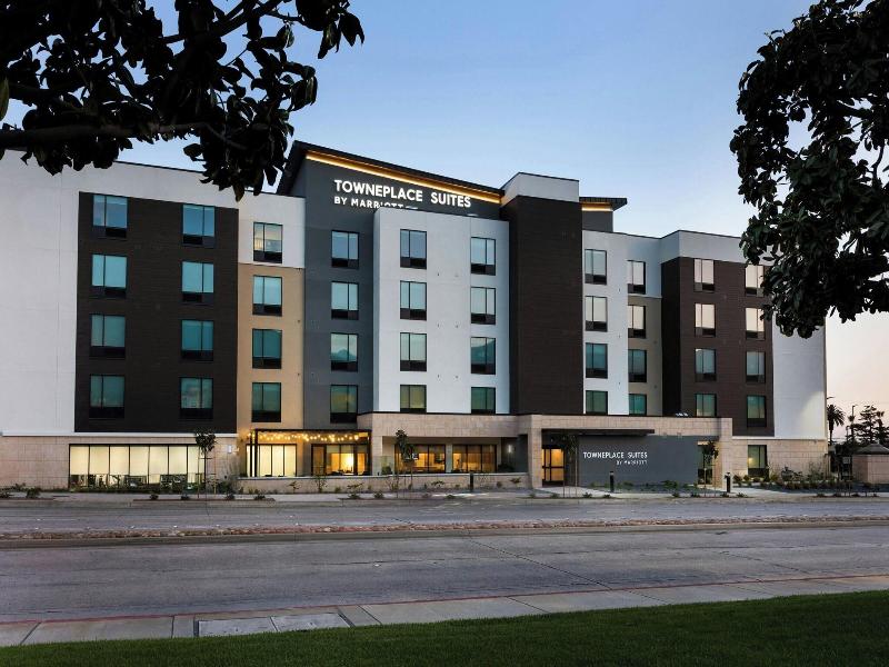 Towneplace Suites By Marriott Monrovia image
