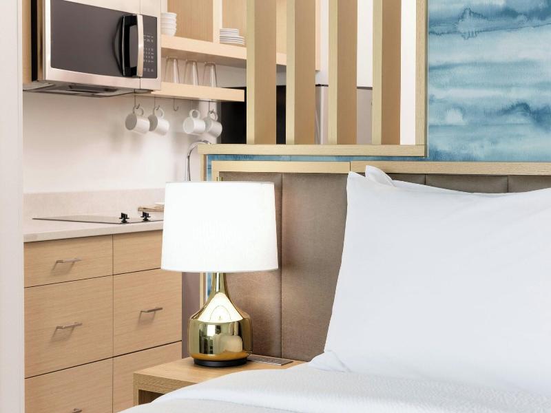 Towneplace Suites By Marriott Monrovia image
