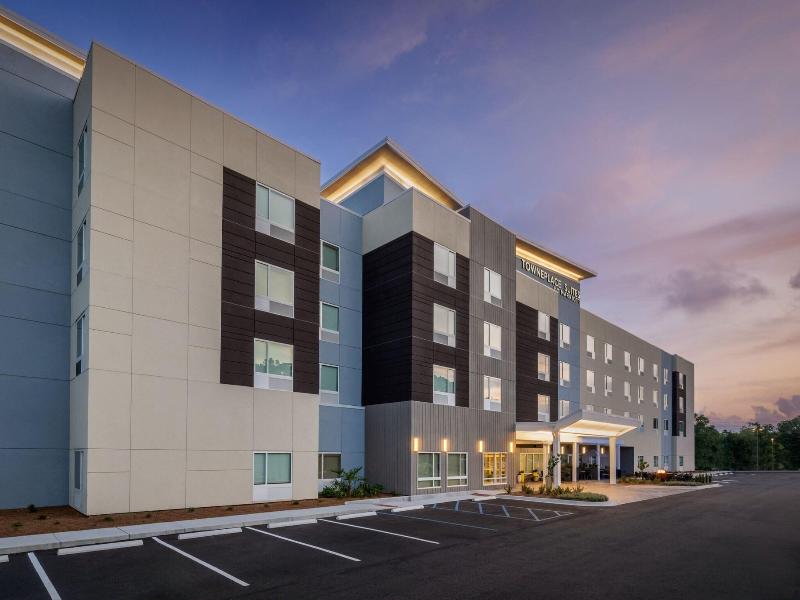 Towneplace Suites By Marriott Brunswick, Brunswick