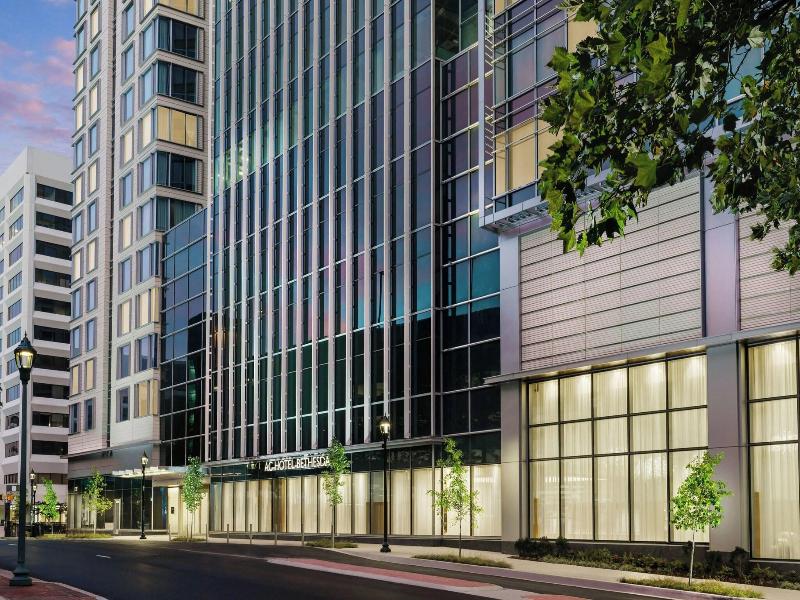 Ac Hotel By Marriott Bethesda Downtown image