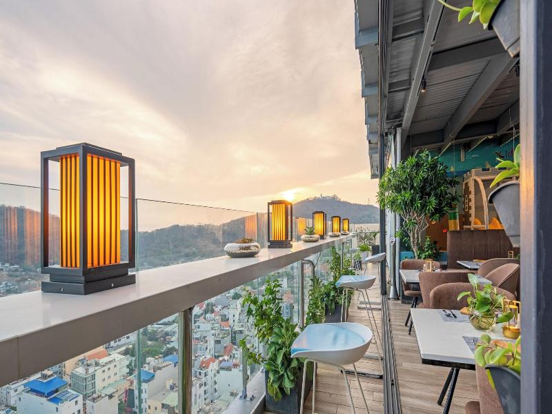 Premier Pearl Hotel Vung Tau image
