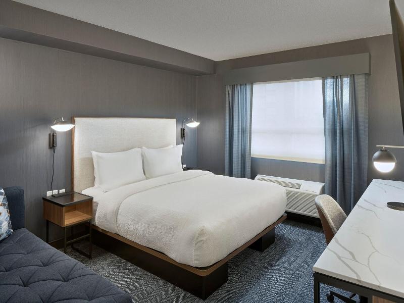 Courtyard By Marriott Regina Downtown image