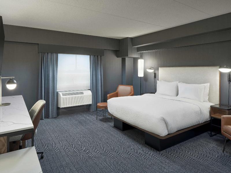 Courtyard By Marriott Regina Downtown image
