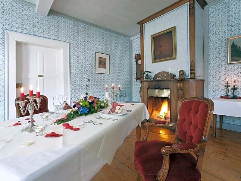 Hotel Zum Herrenhaus image
