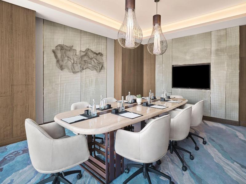 Jw Marriott Hotel Taiyuan image