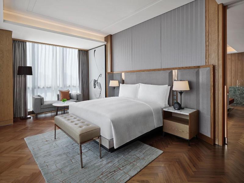 Jw Marriott Hotel Taiyuan image
