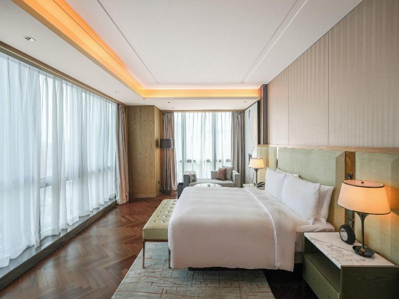 Jw Marriott Hotel Taiyuan image