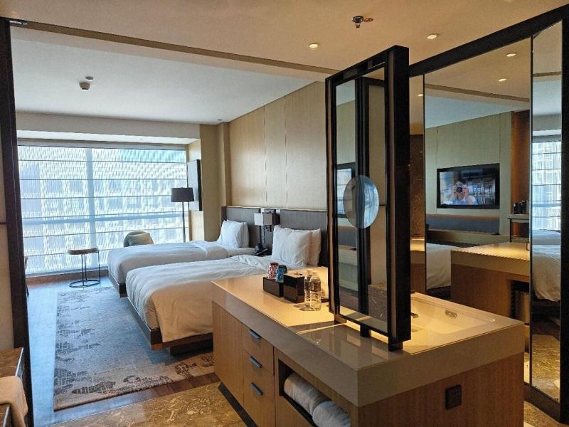 Jw Marriott Hotel Taiyuan image