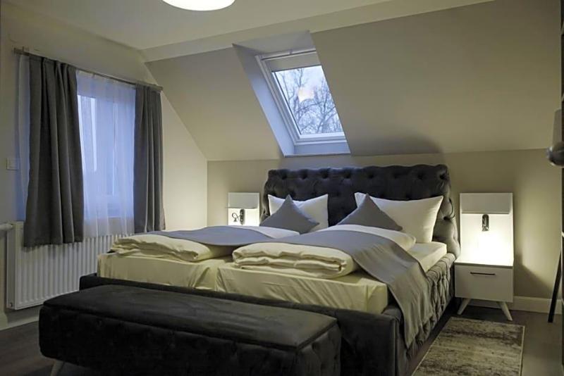 Hotel Bispinger Hof image