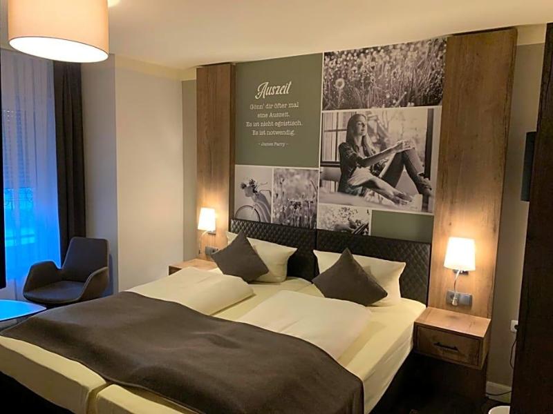 Hotel Bispinger Hof image