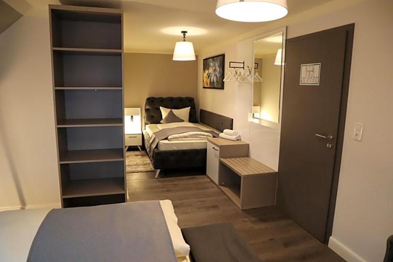 Hotel Bispinger Hof image