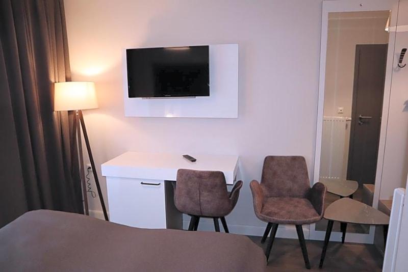 Hotel Bispinger Hof image