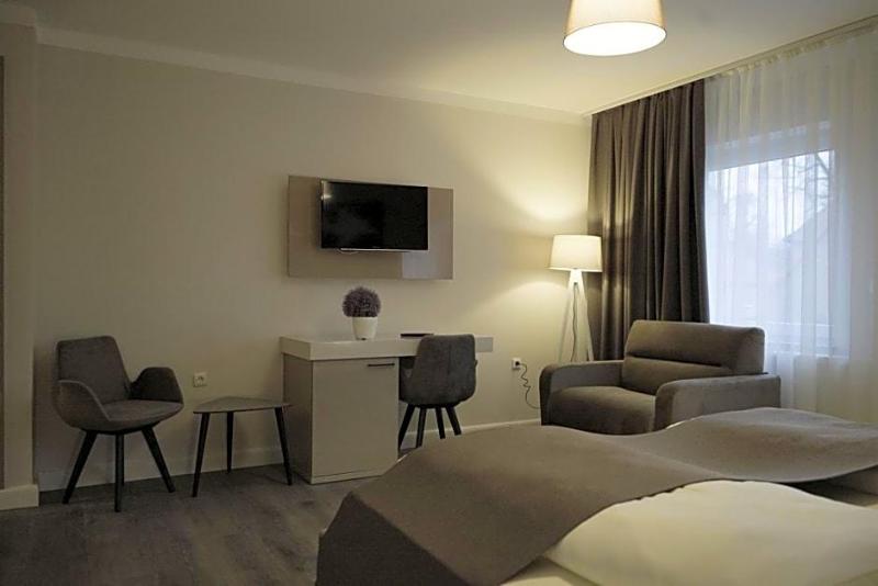 Hotel Bispinger Hof image