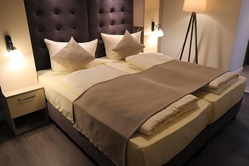 Hotel Bispinger Hof image
