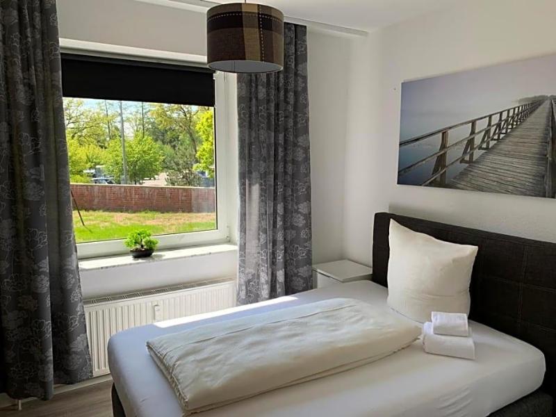 Hotel Bispinger Hof image