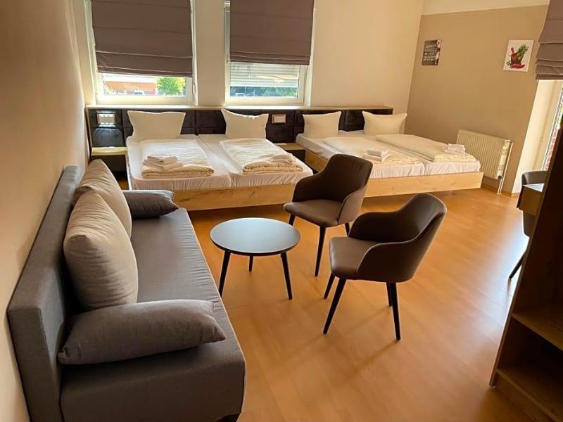 Hotel Bispinger Hof image