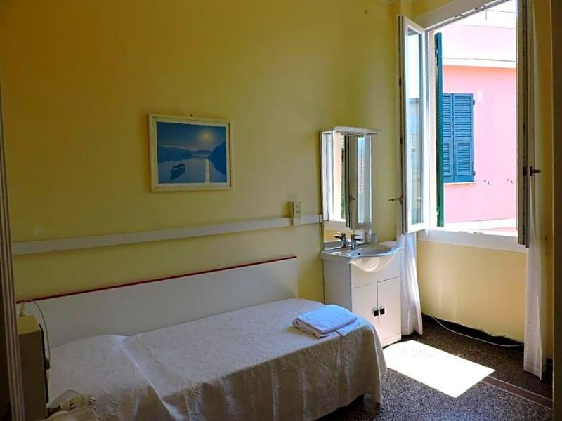 Albergo La Vela image