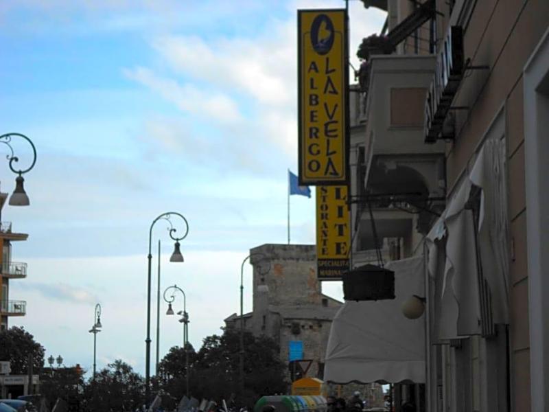 Albergo La Vela image