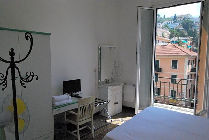 Albergo La Vela image