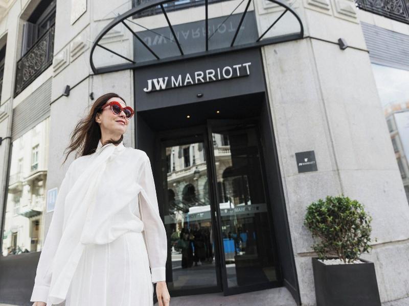 Jw Marriott Hotel Madrid image