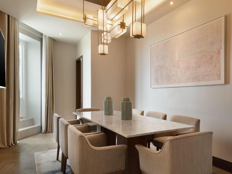 Jw Marriott Hotel Madrid image