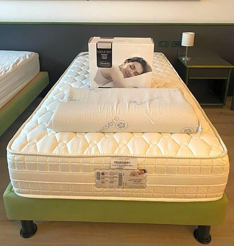 Green Hotel image