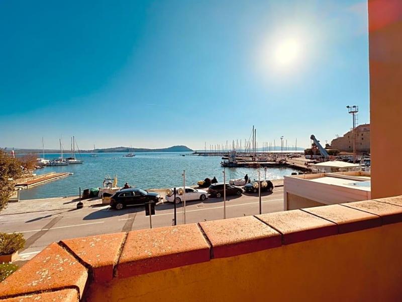 Baia Di Talamone image