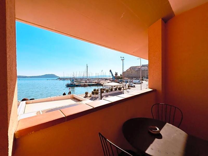 Baia Di Talamone image