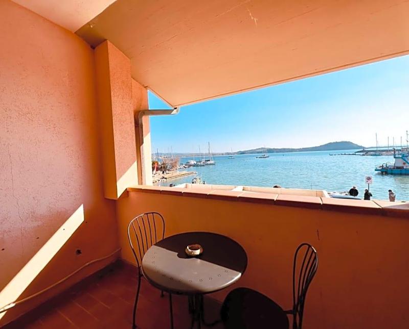 Baia Di Talamone image