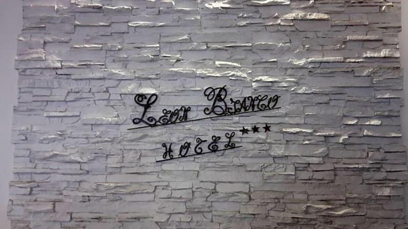 Hotel Leon Bianco image