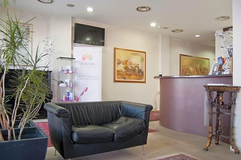 Hotel Leon Bianco image