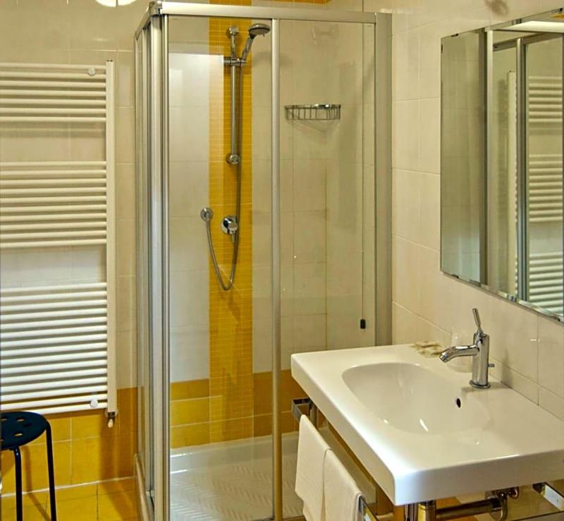 Hotel Leon Bianco image