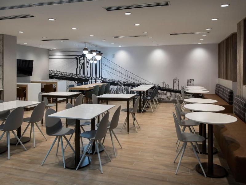 Towneplace Suites By Marriott New York Brooklyn image