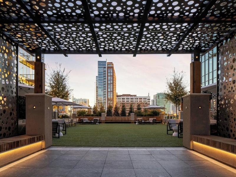Epicurean Atlanta, Autograph Collection image