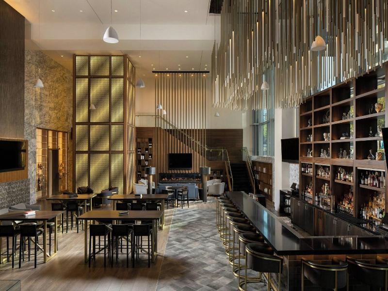 Epicurean Atlanta, Autograph Collection image