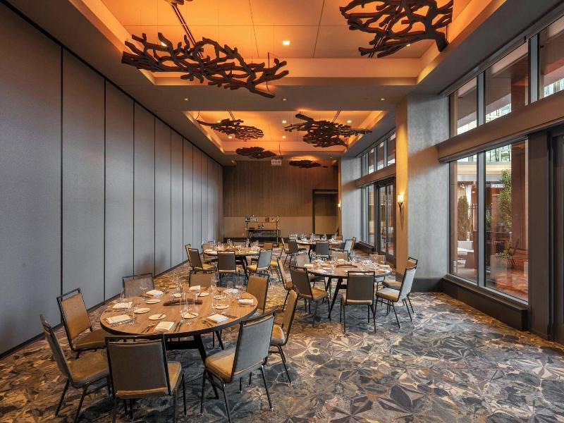Epicurean Atlanta, Autograph Collection image