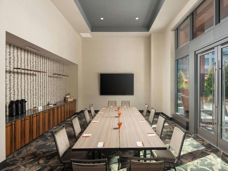 Epicurean Atlanta, Autograph Collection image