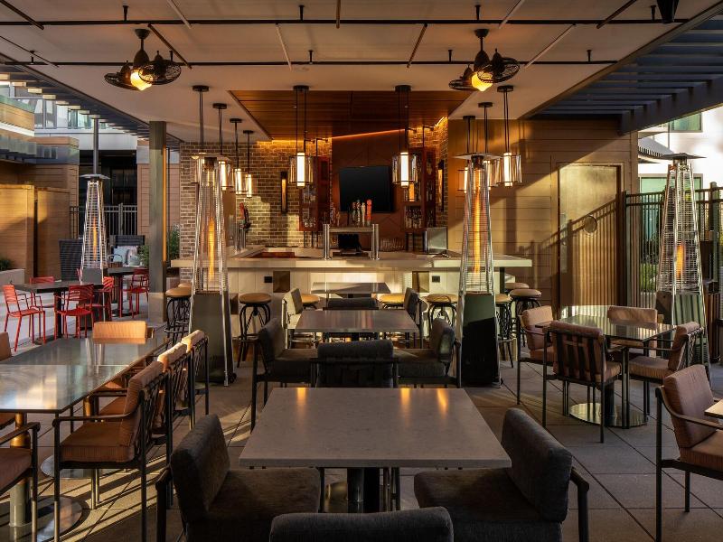 Epicurean Atlanta, Autograph Collection image