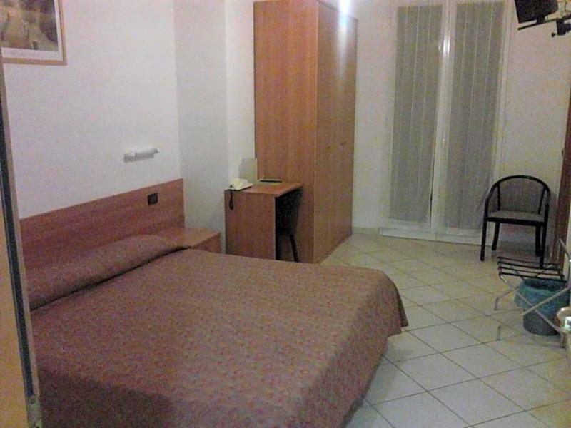 Hotel Adriana image