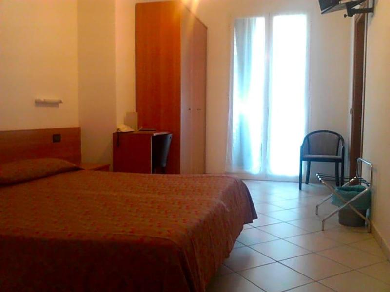 Hotel Adriana image