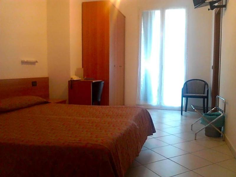 Hotel Adriana image