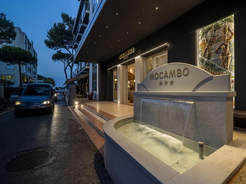 Hotel Mocambo image