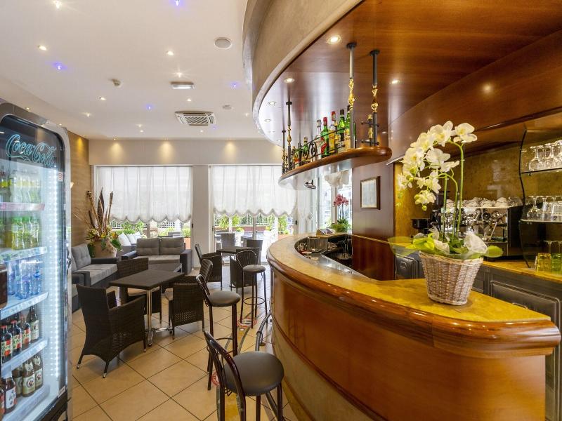 Hotel Mocambo image