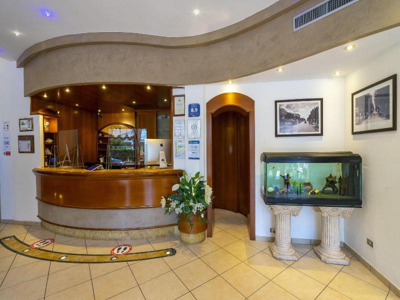 Hotel Mocambo image