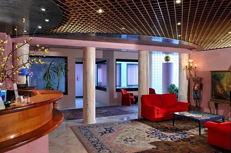 Hotel Ariane image