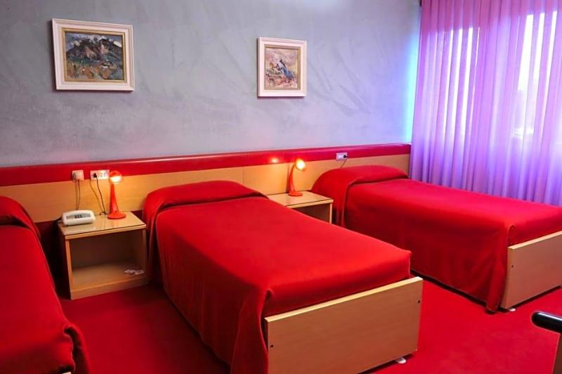 Hotel Ariane image